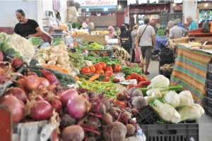 سوق بلا صوت حين تختبئ الأسعار ويعلو القلق